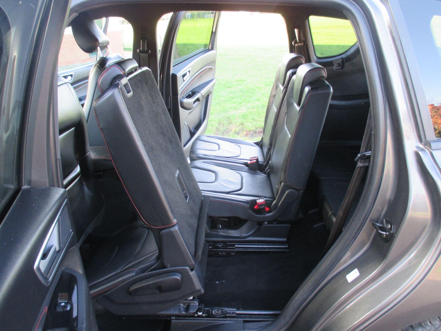 Used Ford S-Max 2018 for sale - 76912948: Photo 31