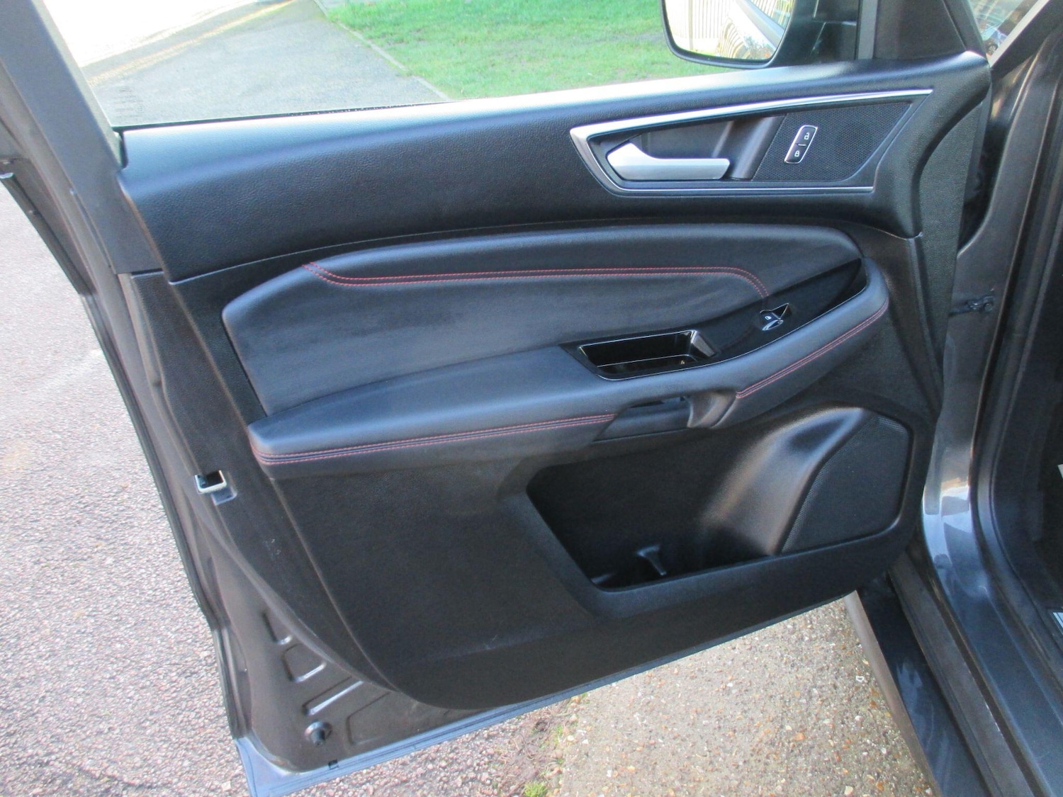 Used Ford S-Max 2018 for sale - 76912948: Photo 53