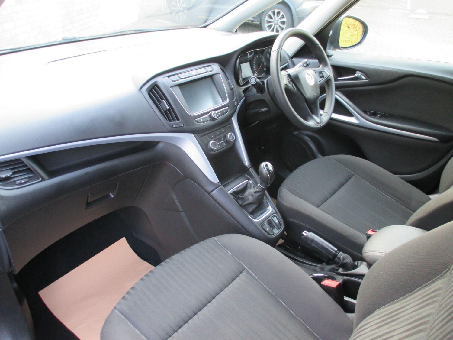 Used Vauxhall Zafira 2017 for sale - 77838449: Photo 14