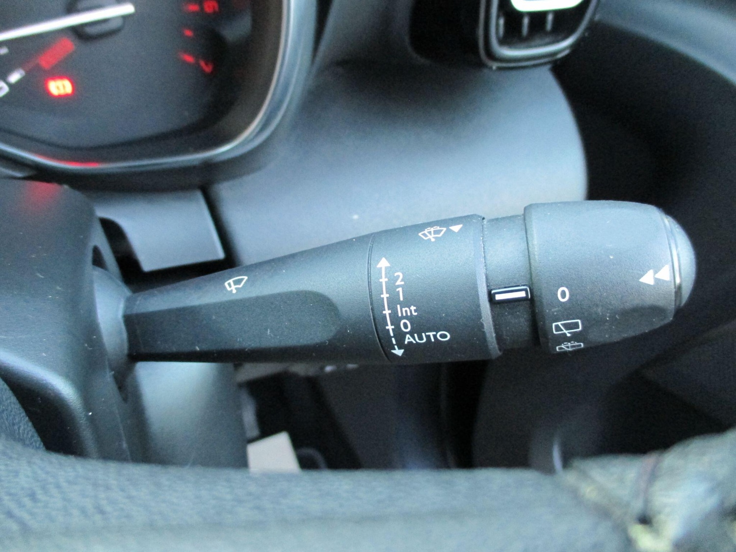 Used Citroen C3 Aircross 2017 for sale - 76886996: Photo 35