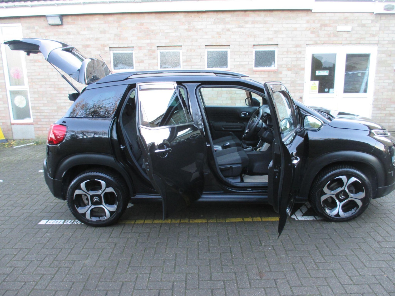 Used Citroen C3 Aircross 2017 for sale - 76886996: Photo 9