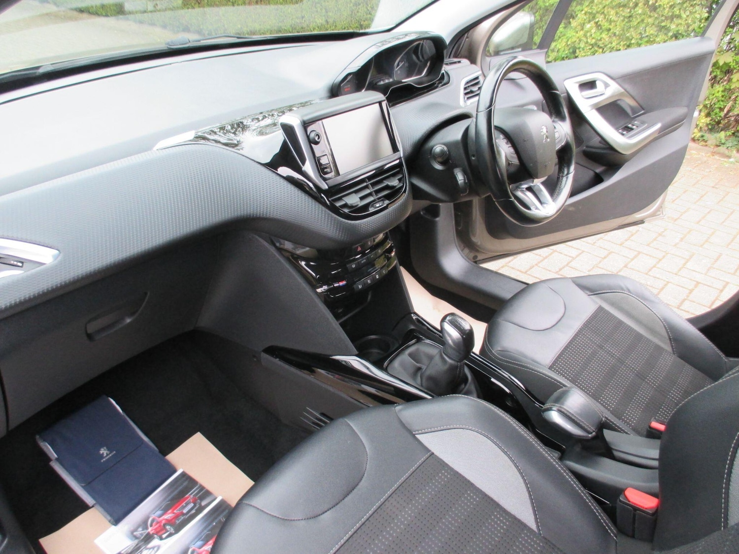 Used Peugeot 2008 2017 for sale - 78170367: Photo 15