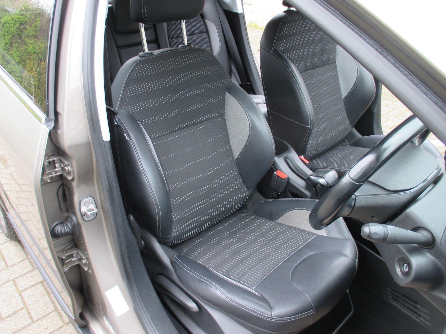 Used Peugeot 2008 2017 for sale - 78170367: Photo 20