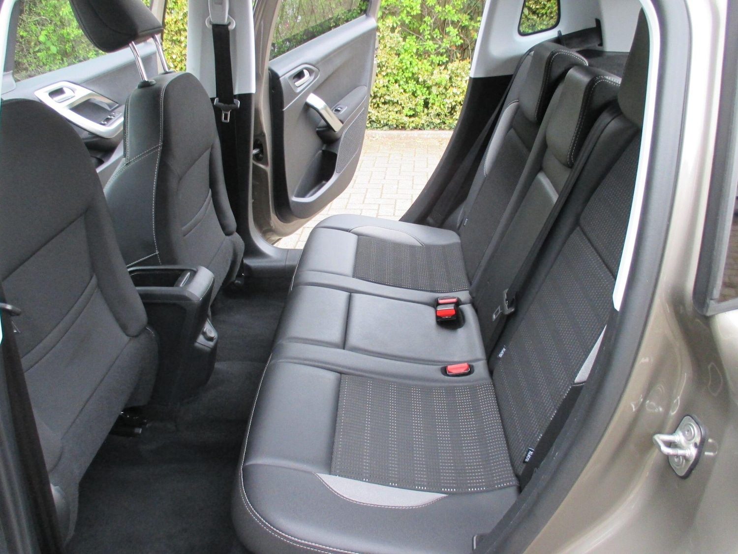 Used Peugeot 2008 2017 for sale - 78170367: Photo 27