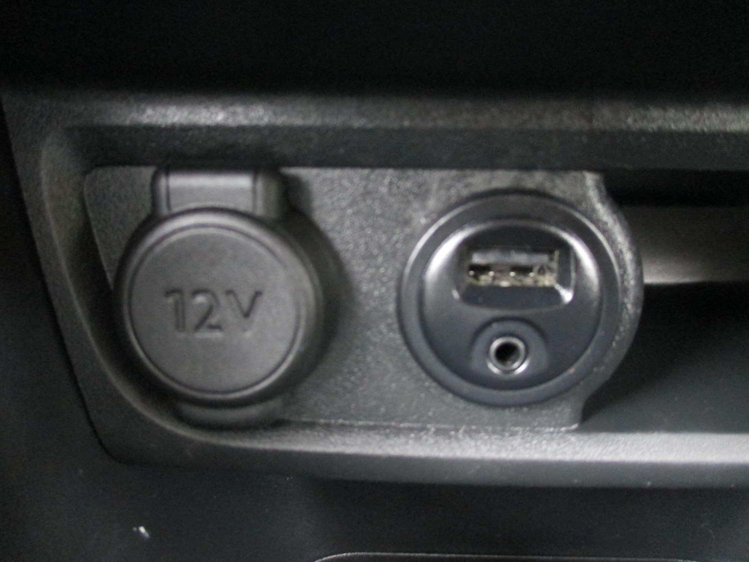 Used Peugeot 2008 2017 for sale - 78170367: Photo 34