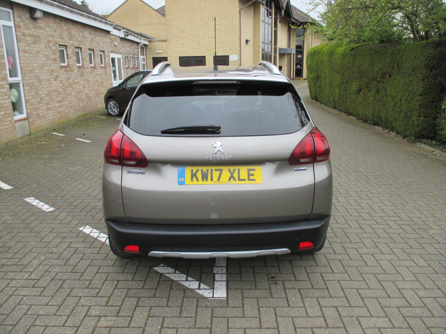 Used Peugeot 2008 2017 for sale - 78170367: Photo 4