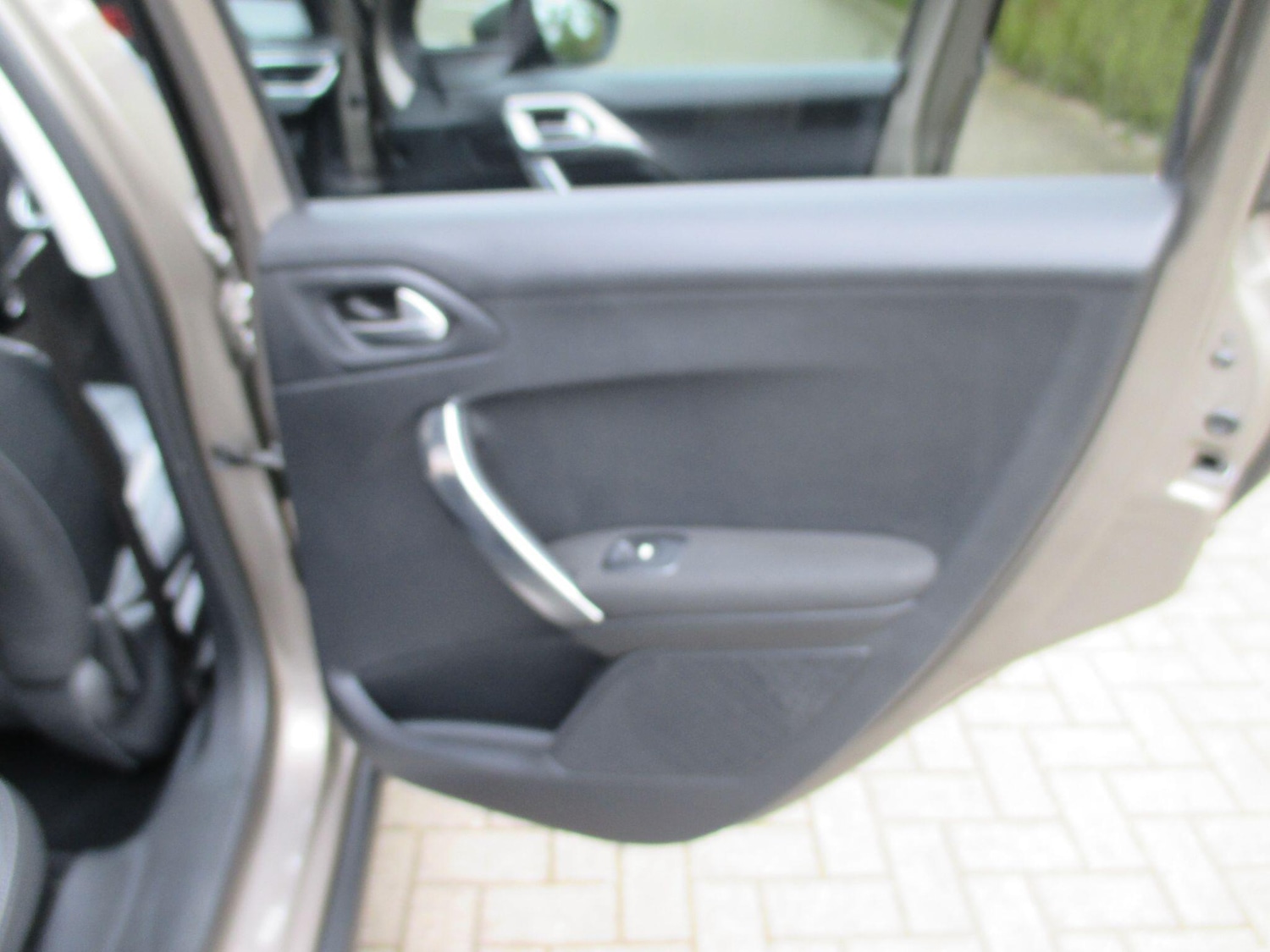 Used Peugeot 2008 2017 for sale - 78170367: Photo 42