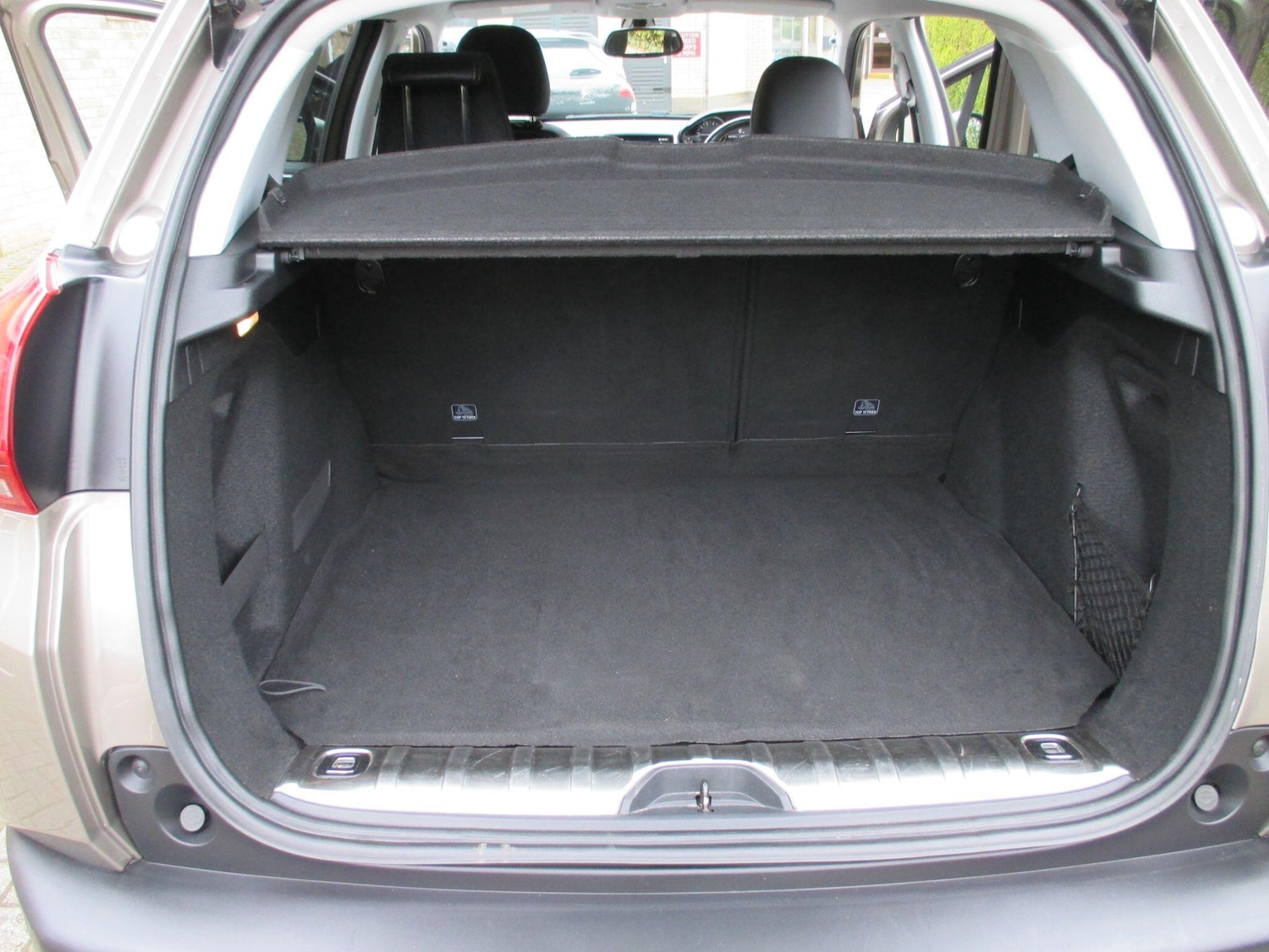 Used Peugeot 2008 2017 for sale - 78170367: Photo 45