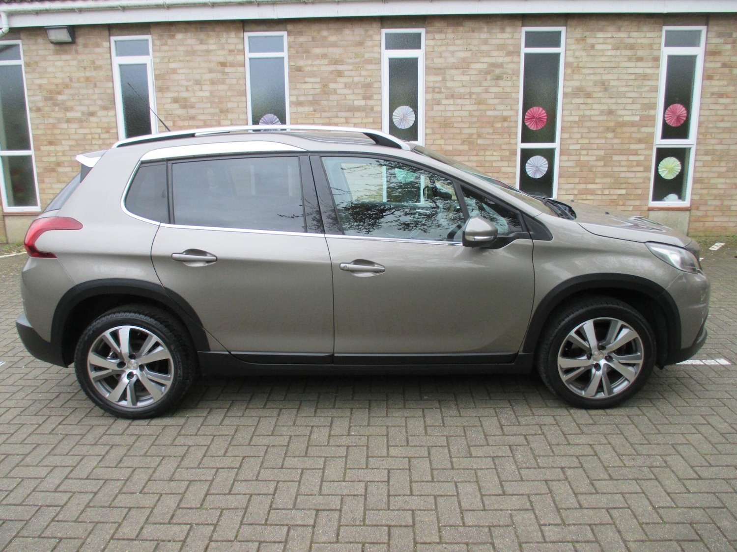 Used Peugeot 2008 2017 for sale - 78170367: Photo 6