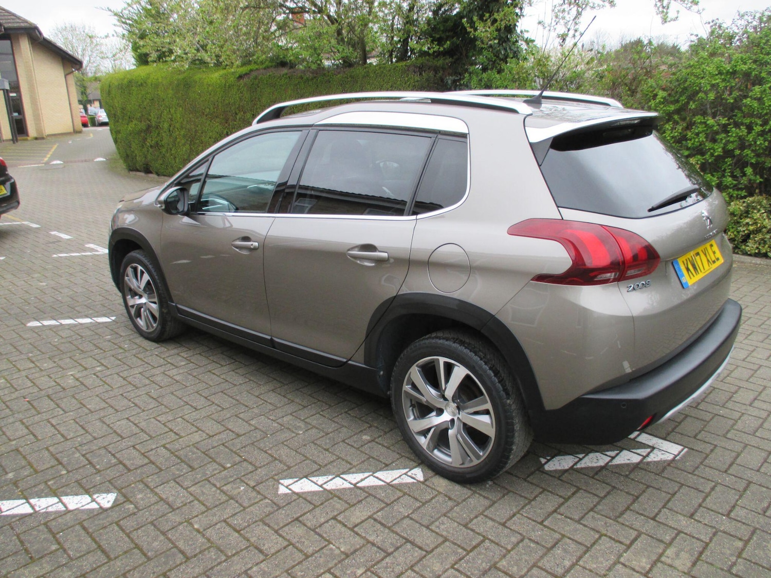 Used Peugeot 2008 2017 for sale - 78170367: Photo 8