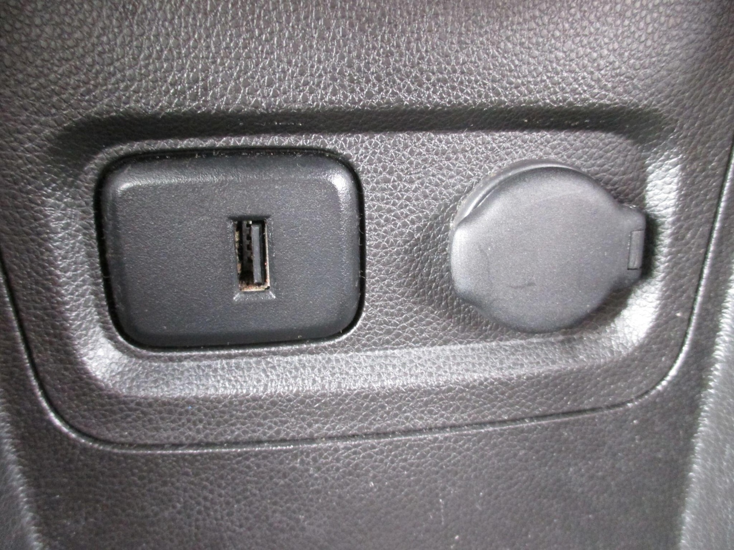 Used Vauxhall Viva 2016 for sale - 78205210: Photo 34