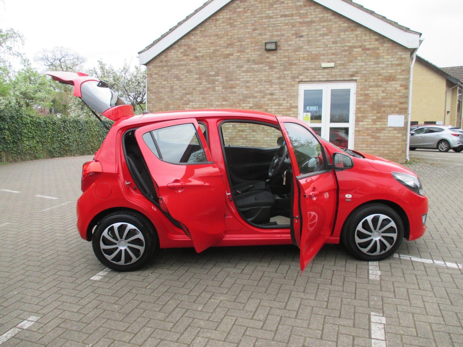 Used Vauxhall Viva 2016 for sale - 78205210: Photo 9