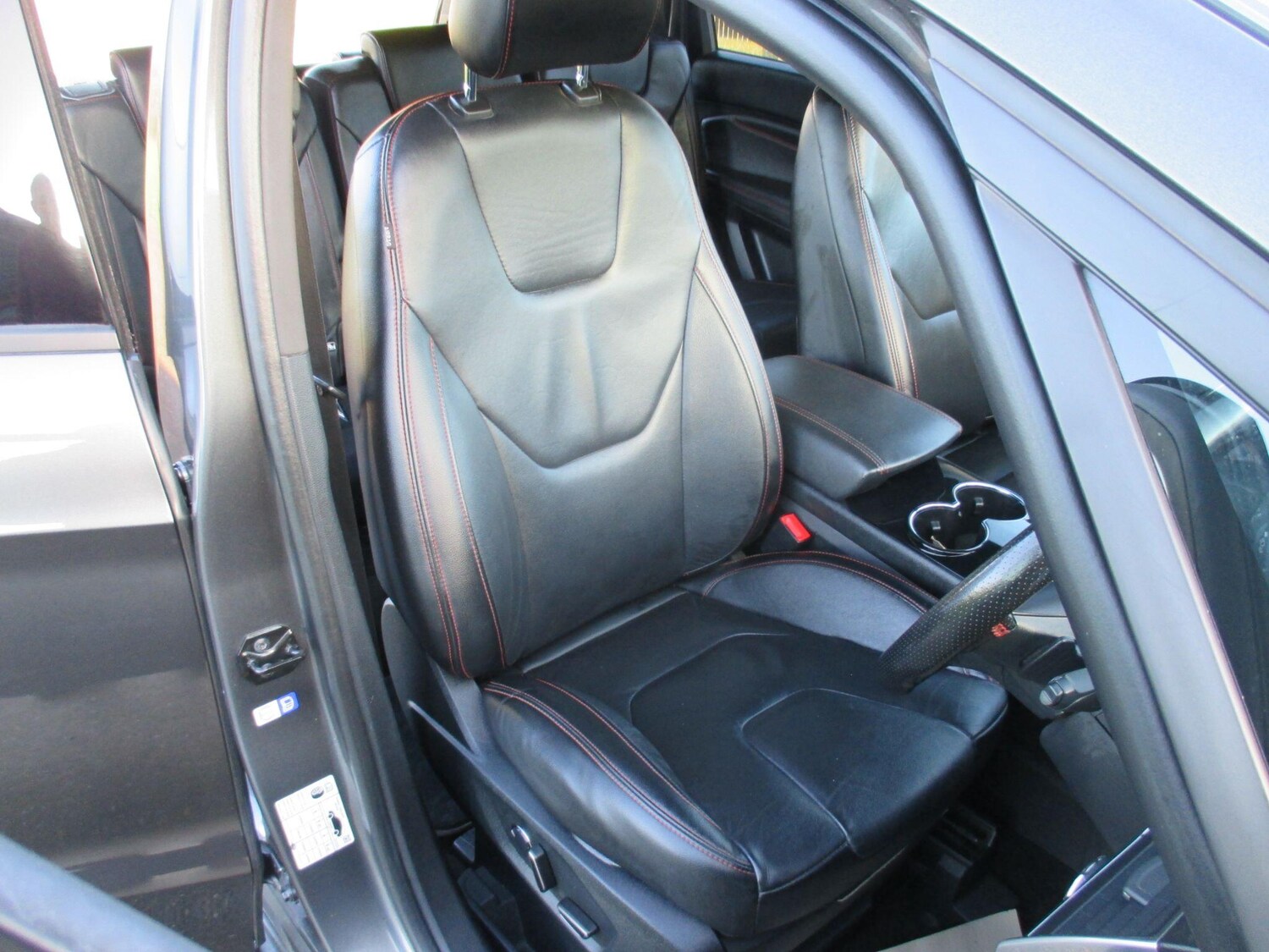 Used Ford S-Max 2018 for sale - 77839684: Photo 23