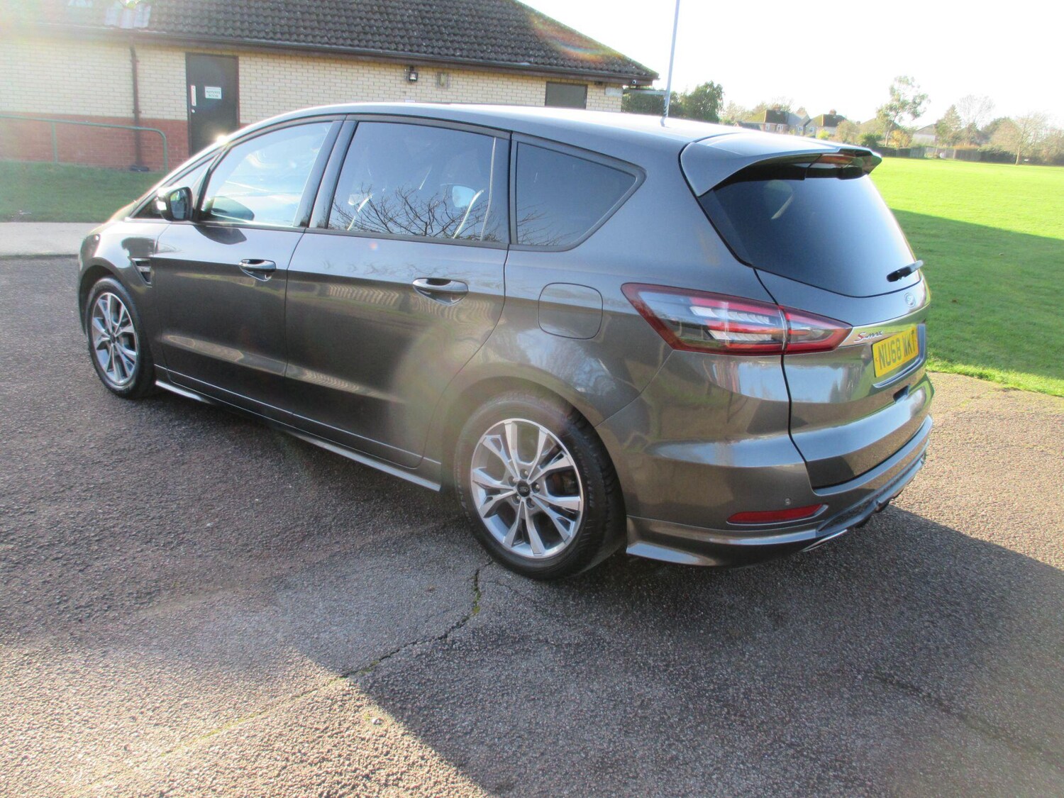 Used Ford S-Max 2018 for sale - 77839684: Photo 8