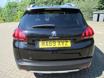 Used Peugeot 2008 2019 for sale - 78965407: Photo