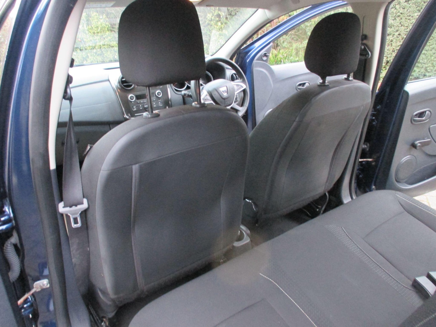 Used Dacia Sandero 2017 for sale - 77143862: Photo 28