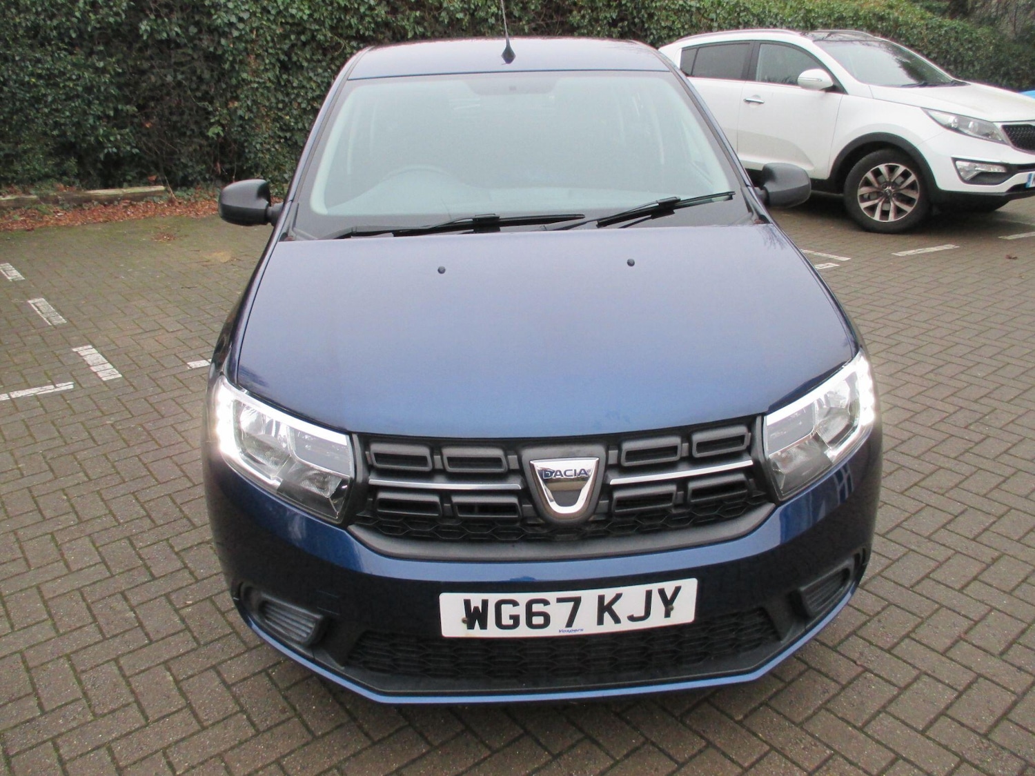 Used Dacia Sandero 2017 for sale - 77143862: Photo 3