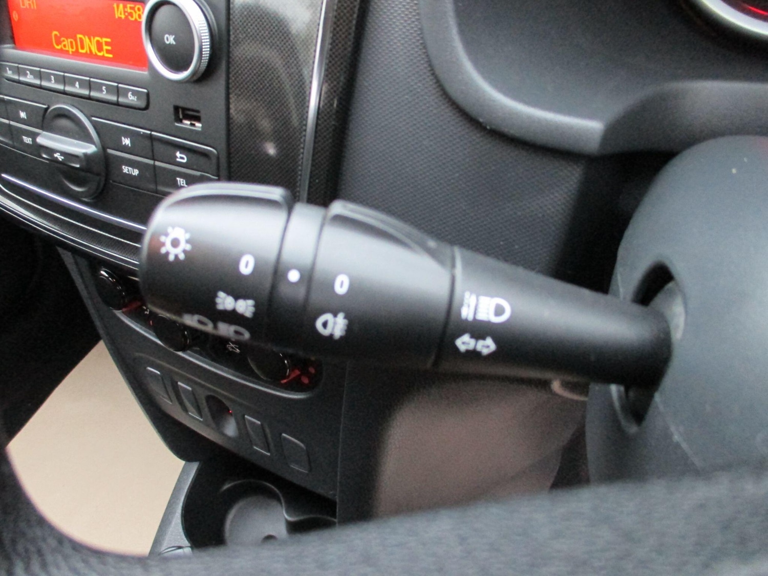 Used Dacia Sandero 2017 for sale - 77143862: Photo 30