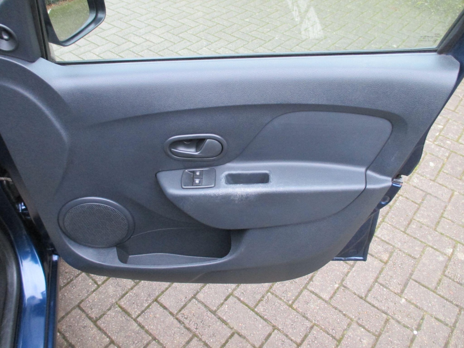 Used Dacia Sandero 2017 for sale - 77143862: Photo 35