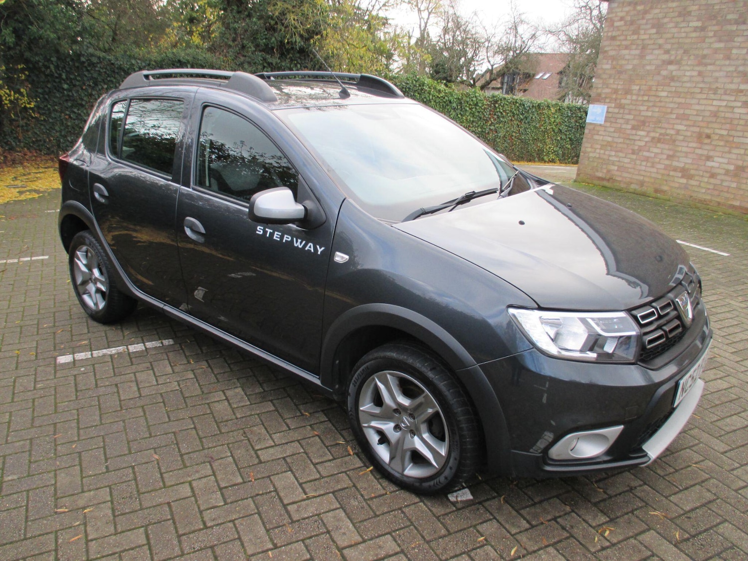 Used Dacia Sandero Stepway 2020 for sale - 76850280: Photo 1