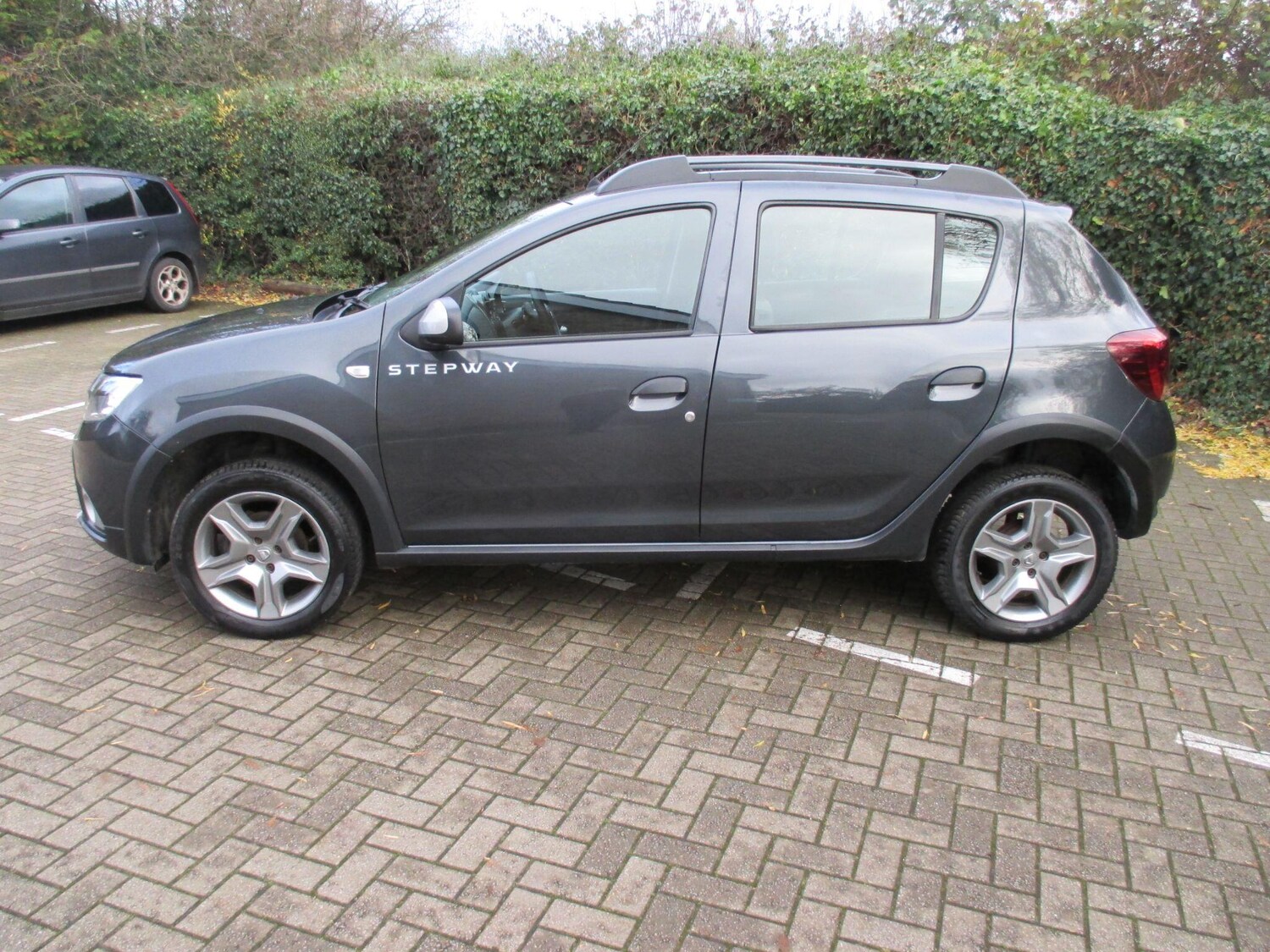 Used Dacia Sandero Stepway 2020 for sale - 76850280: Photo 7