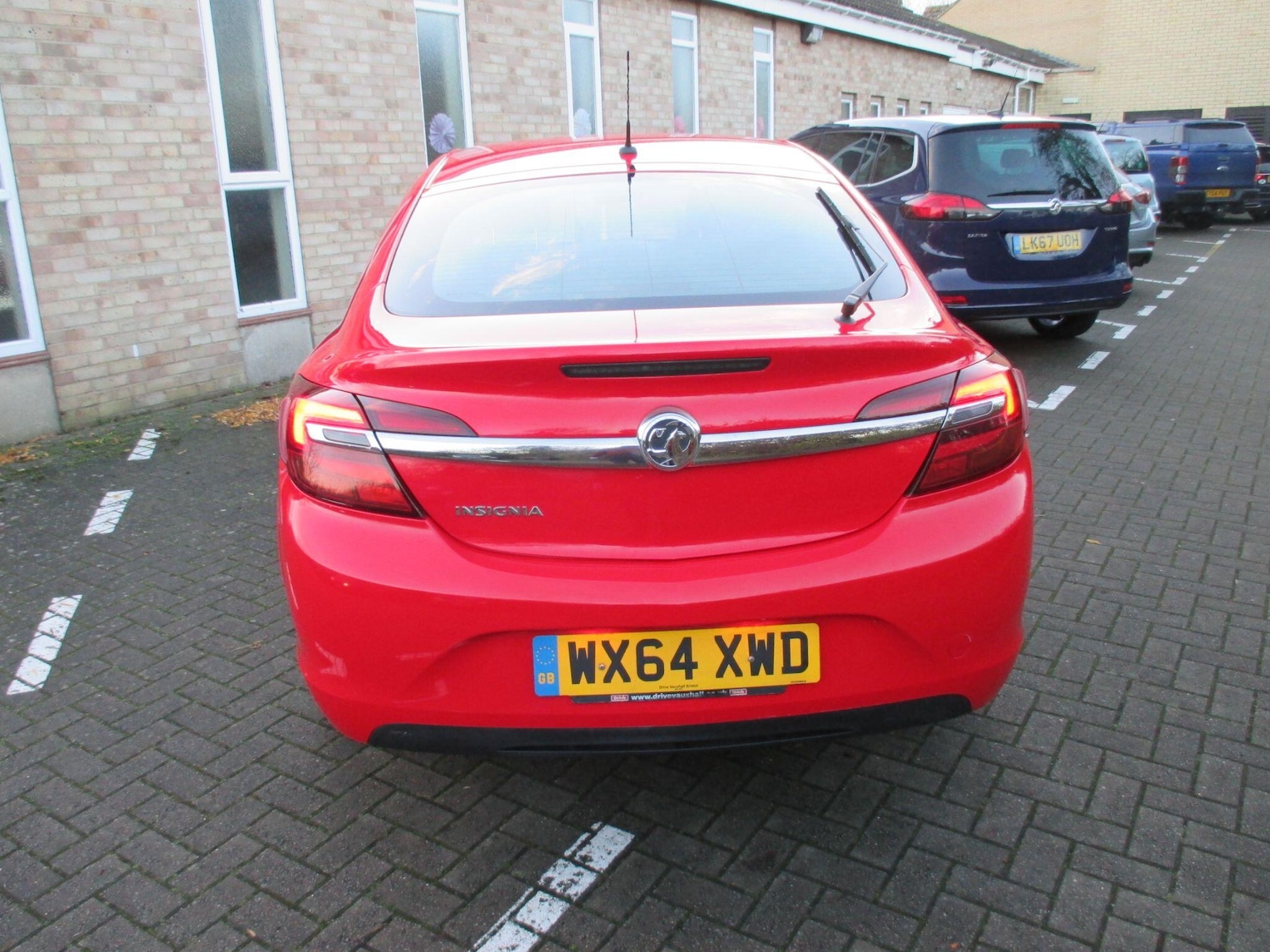 Used Vauxhall Insignia 2014 for sale - 76952350: Photo 4