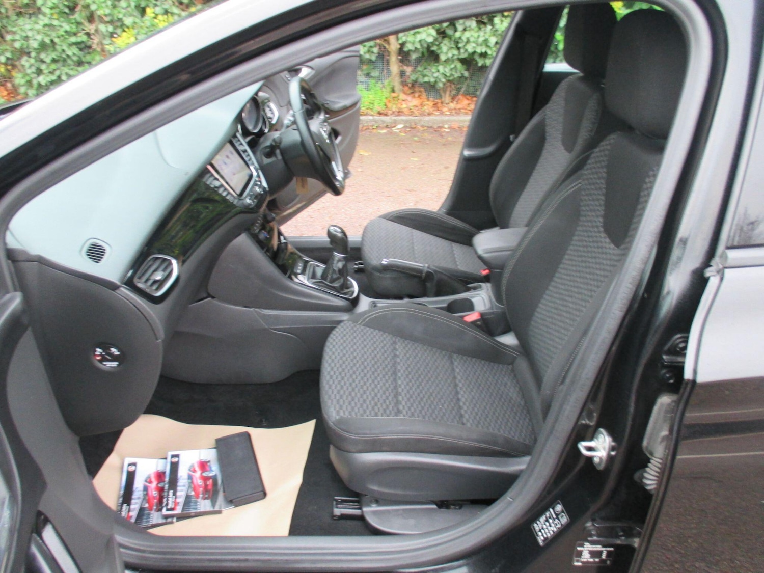 Used Vauxhall Astra 2017 for sale - 76765106: Photo 25