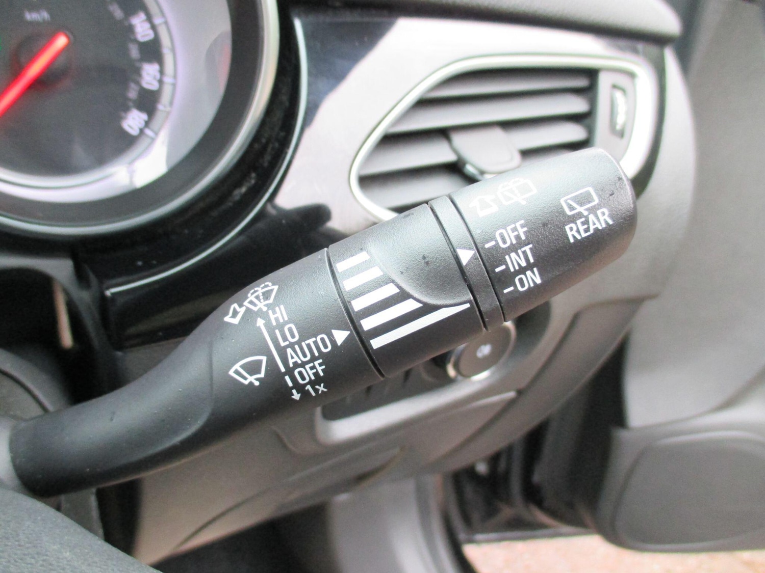 Used Vauxhall Astra 2017 for sale - 76765106: Photo 34