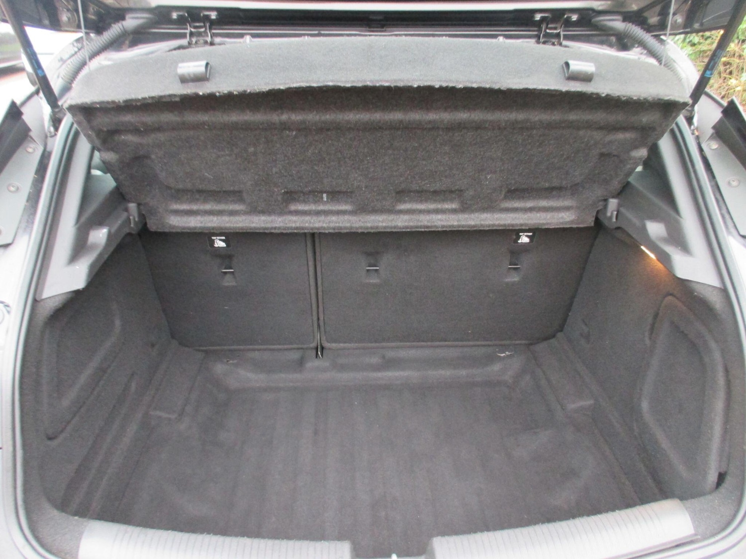 Used Vauxhall Astra 2017 for sale - 76765106: Photo 46