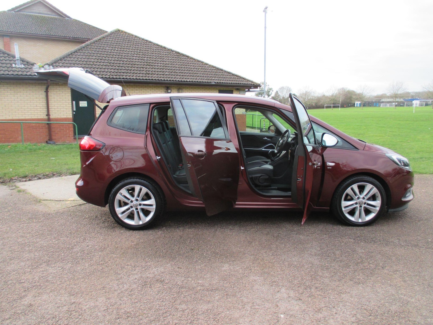 Used Vauxhall Zafira 2018 for sale - 76965093: Photo 9