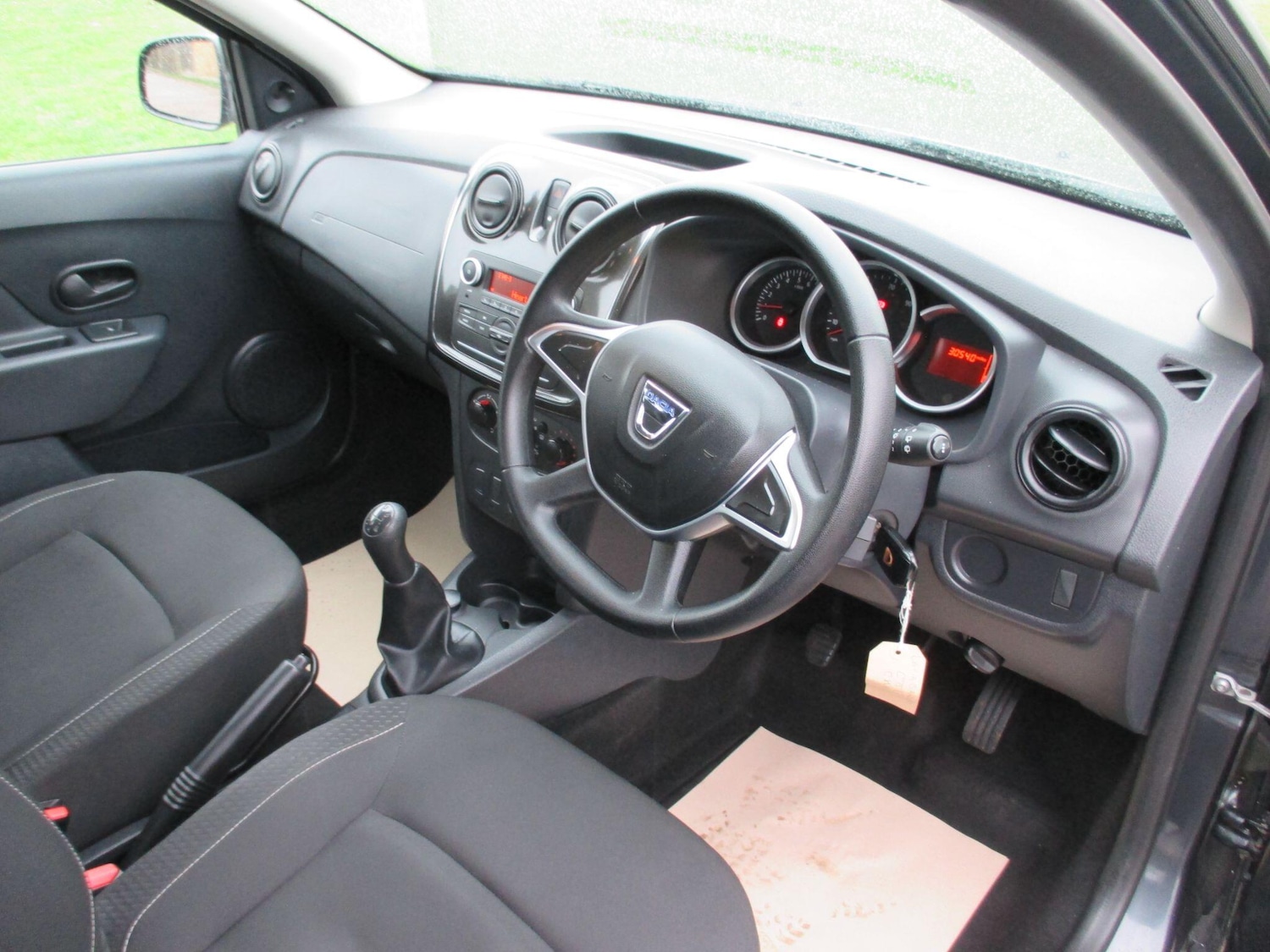 Used Dacia Sandero 2017 for sale - 77216286: Photo 17