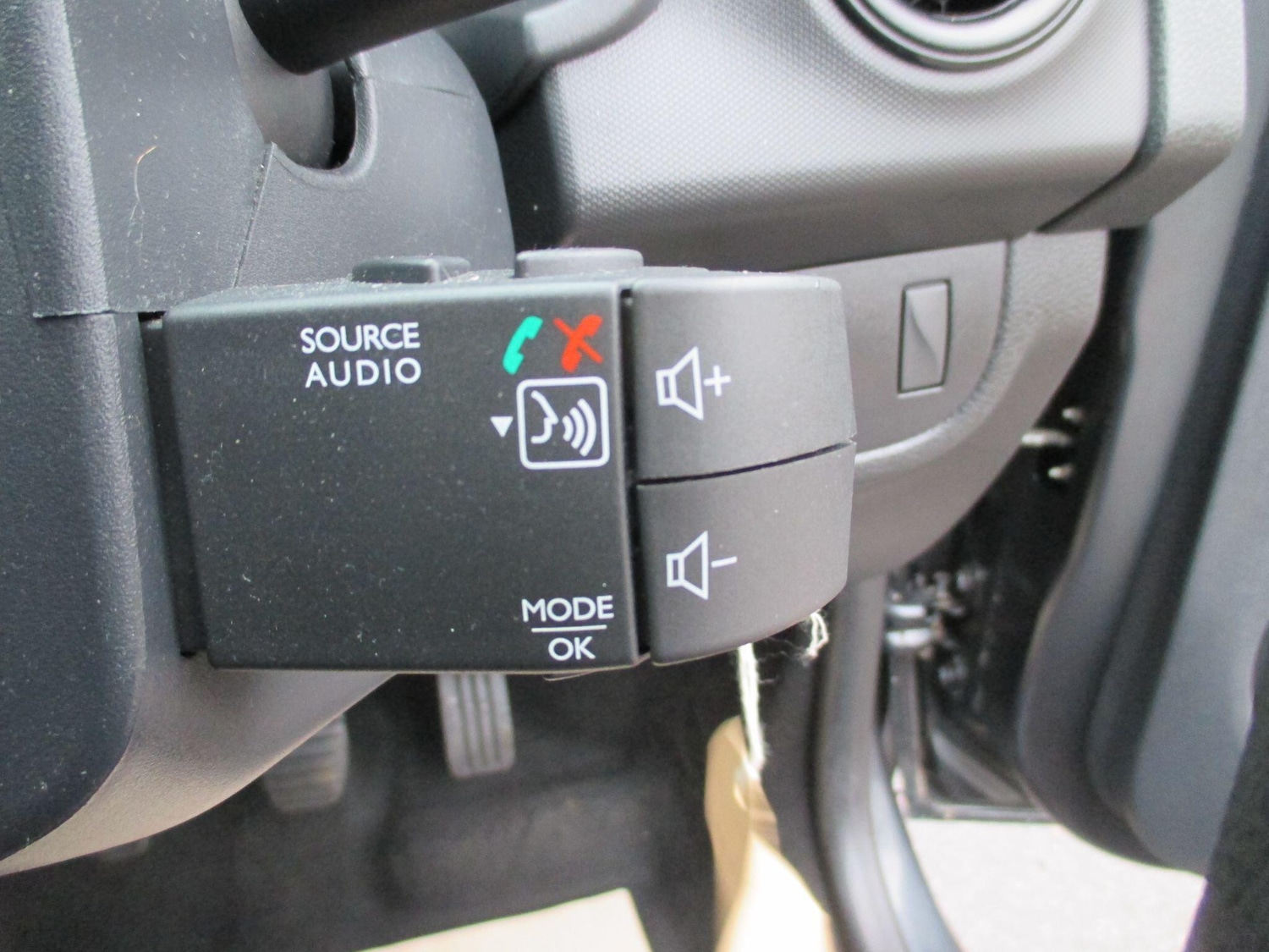 Used Dacia Sandero 2017 for sale - 77216286: Photo 31