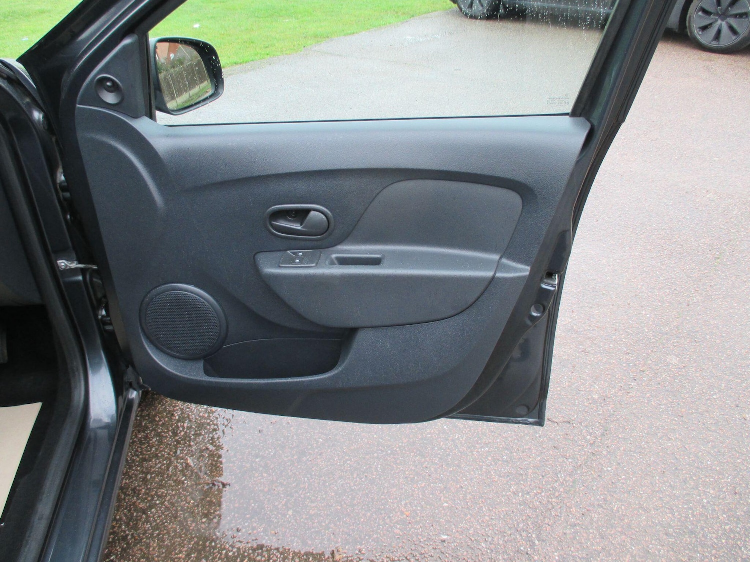 Used Dacia Sandero 2017 for sale - 77216286: Photo 34