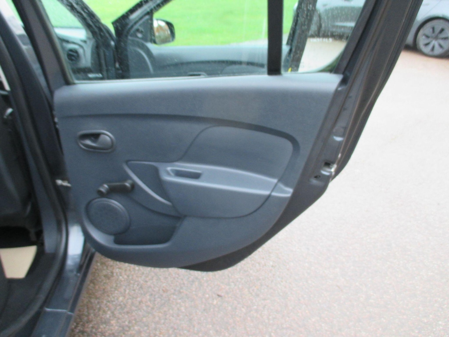 Used Dacia Sandero 2017 for sale - 77216286: Photo 35