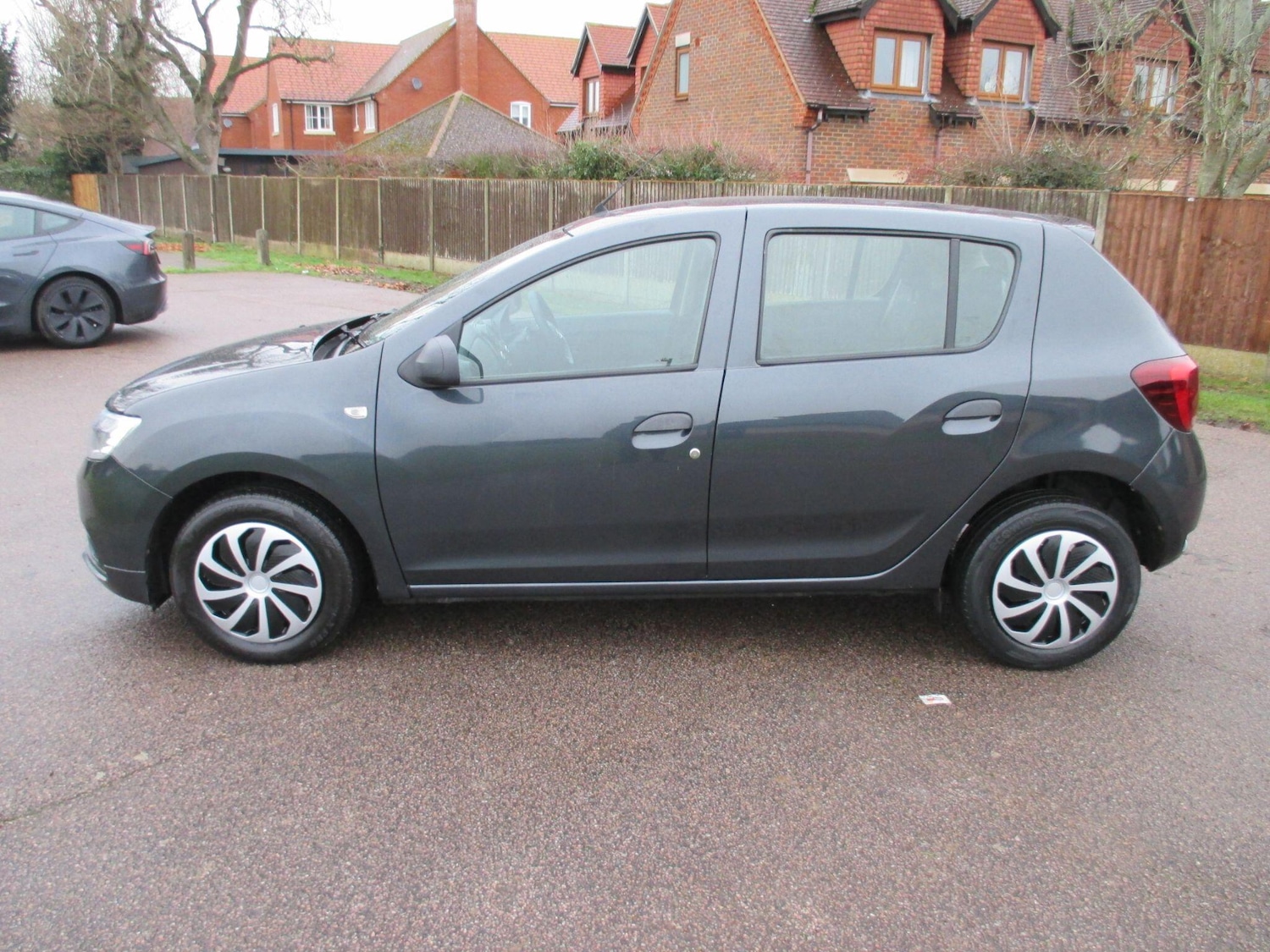 Used Dacia Sandero 2017 for sale - 77216286: Photo 7