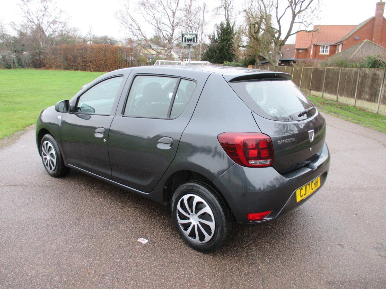 Used Dacia Sandero 2017 for sale - 77216286: Photo 8