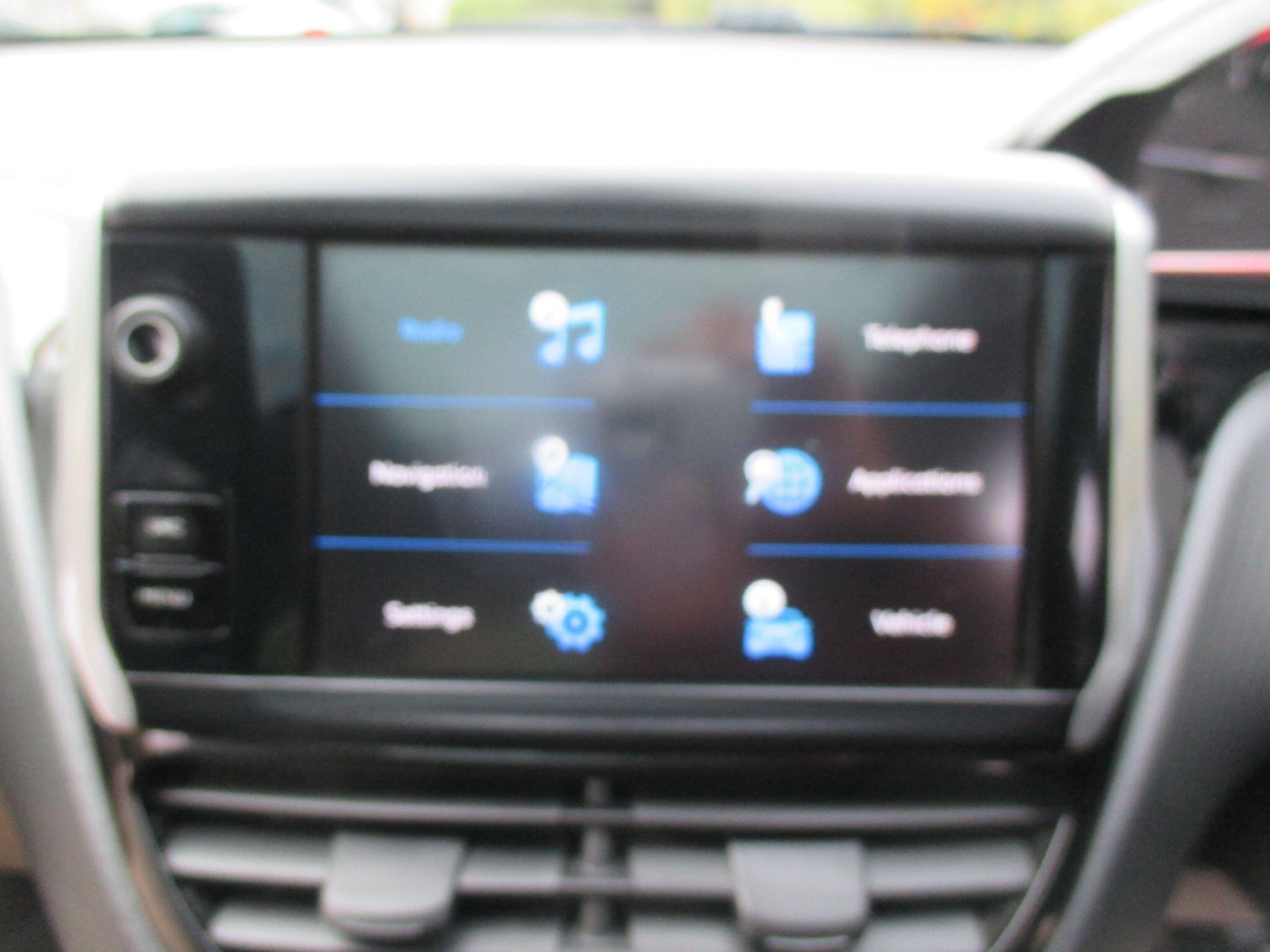 Used Peugeot 2008 2019 for sale - 76398389: Photo 19