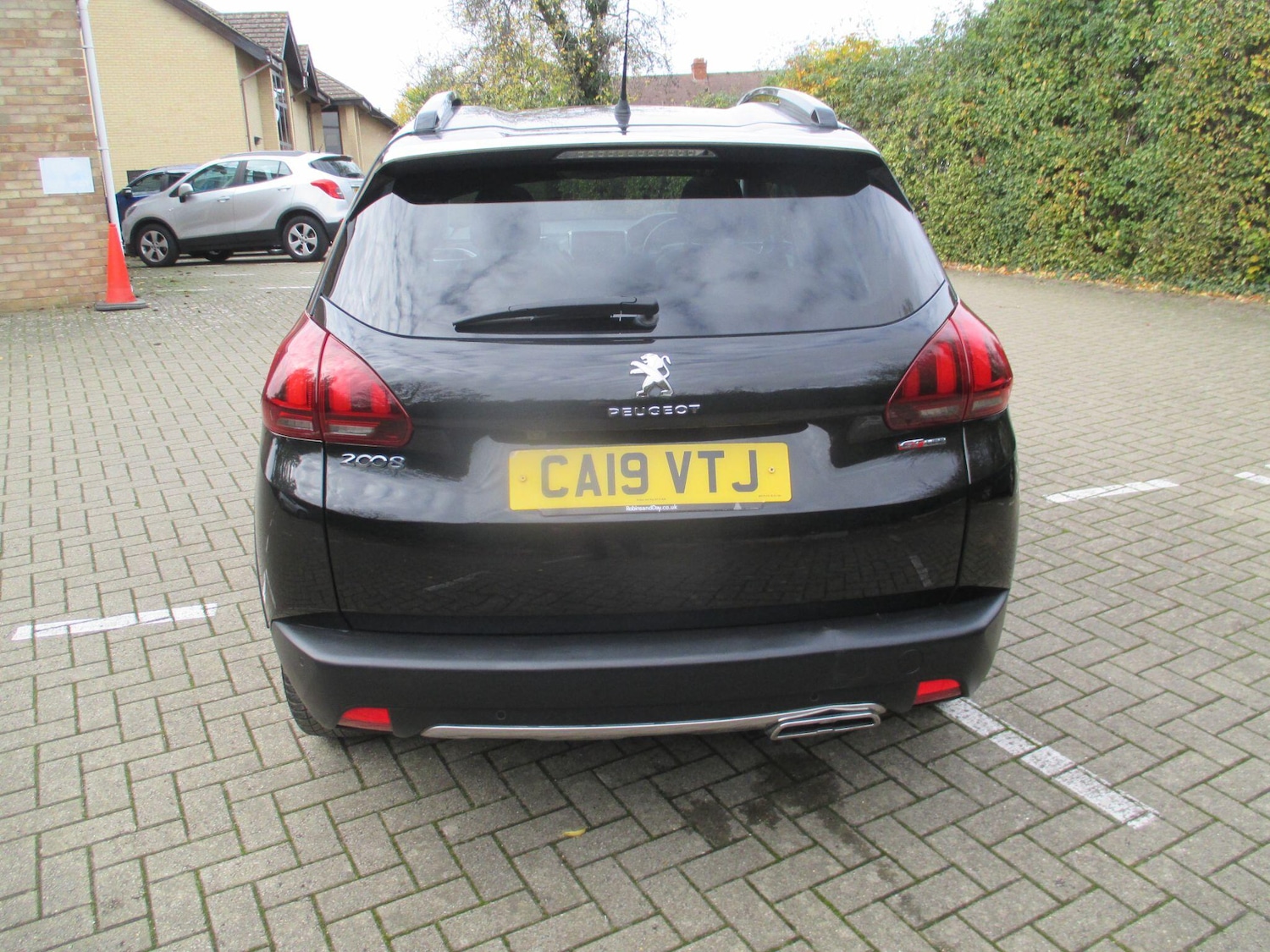Used Peugeot 2008 2019 for sale - 76398389: Photo 4