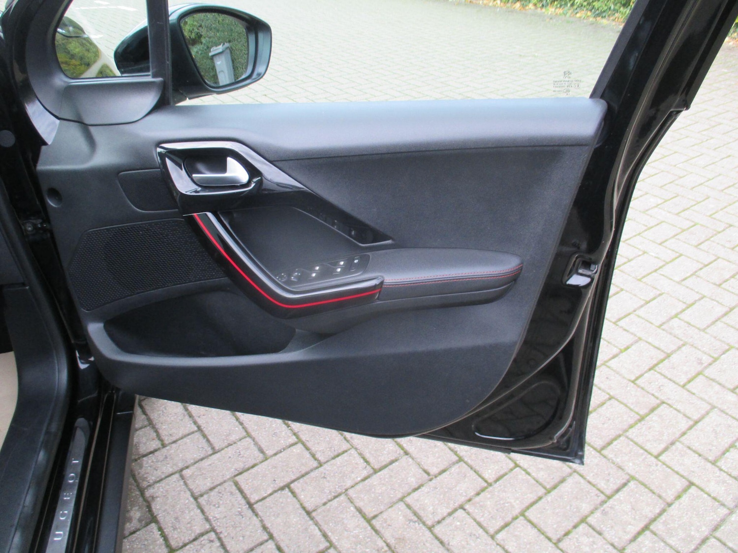 Used Peugeot 2008 2019 for sale - 76398389: Photo 41