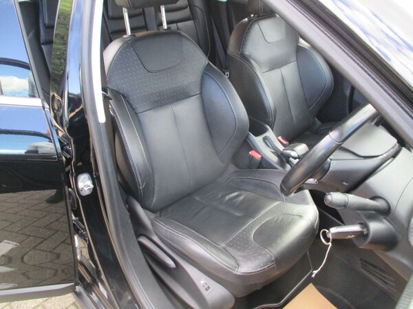Used Peugeot 2008 2017 for sale - 76094254: Photo 15