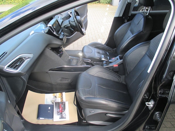 Used Peugeot 2008 2017 for sale - 76094254: Photo 19