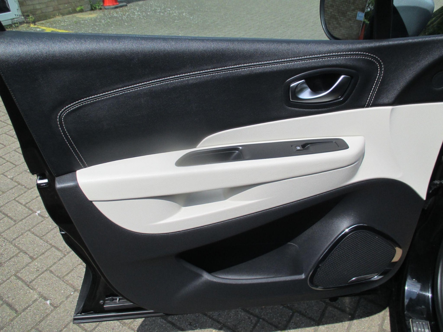 Vehicle 48
