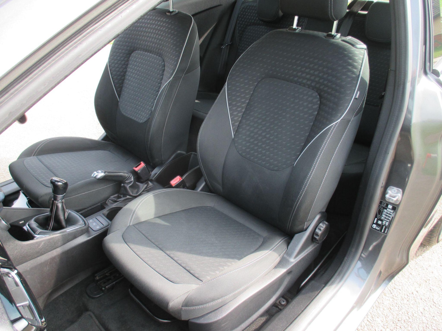 Used Ford Fiesta 2017 for sale - 77993499: Photo 20