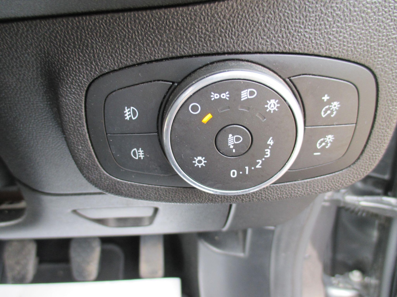 Used Ford Fiesta 2017 for sale - 77993499: Photo 35