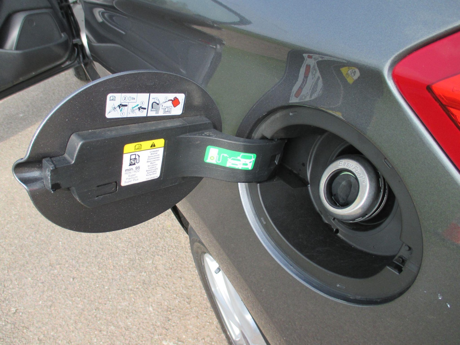 Used Ford Fiesta 2017 for sale - 77993499: Photo 42