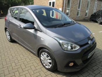 Used Hyundai i10 2015 for sale - 79645019: Photo