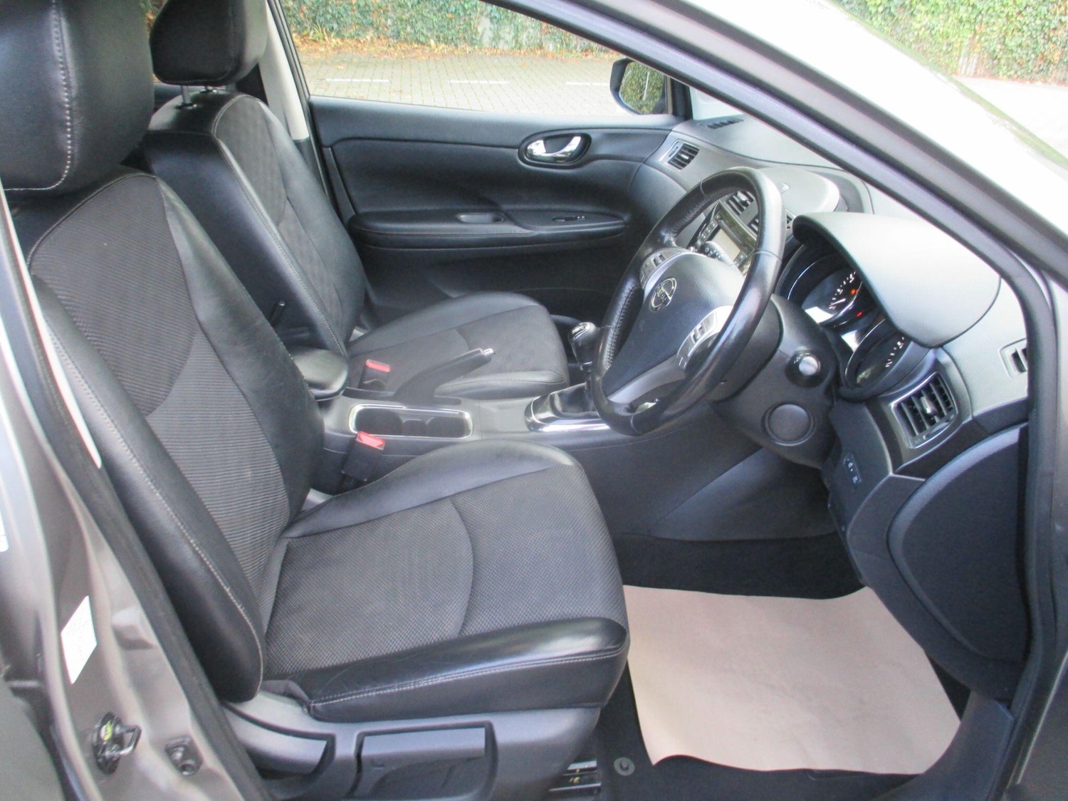 Used Nissan Pulsar 2016 for sale - 76422875: Photo 24