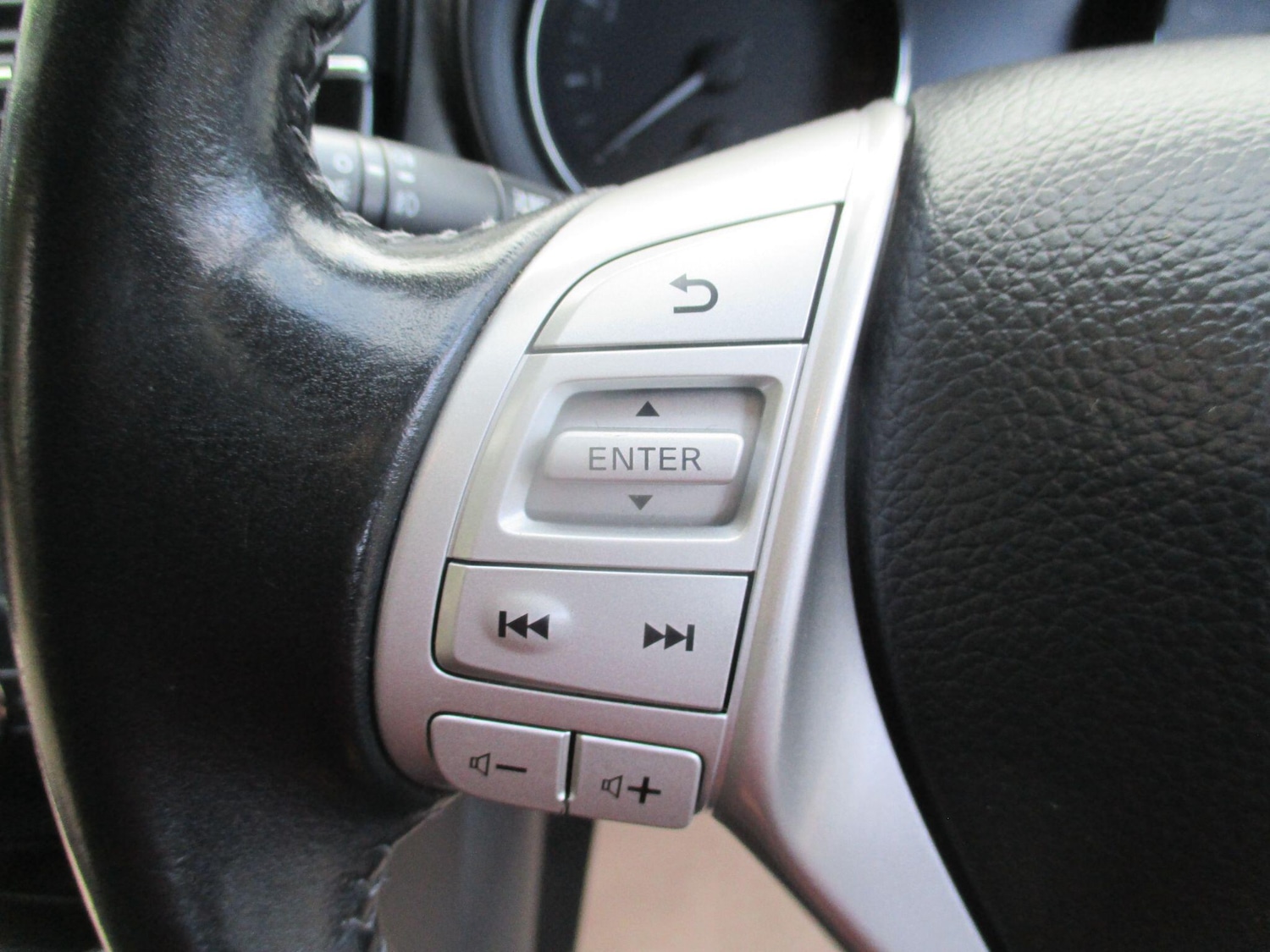 Used Nissan Pulsar 2016 for sale - 76422875: Photo 37