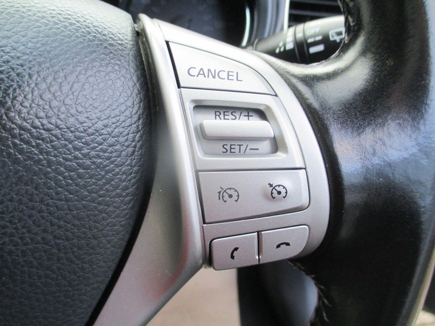 Used Nissan Pulsar 2016 for sale - 76422875: Photo 38