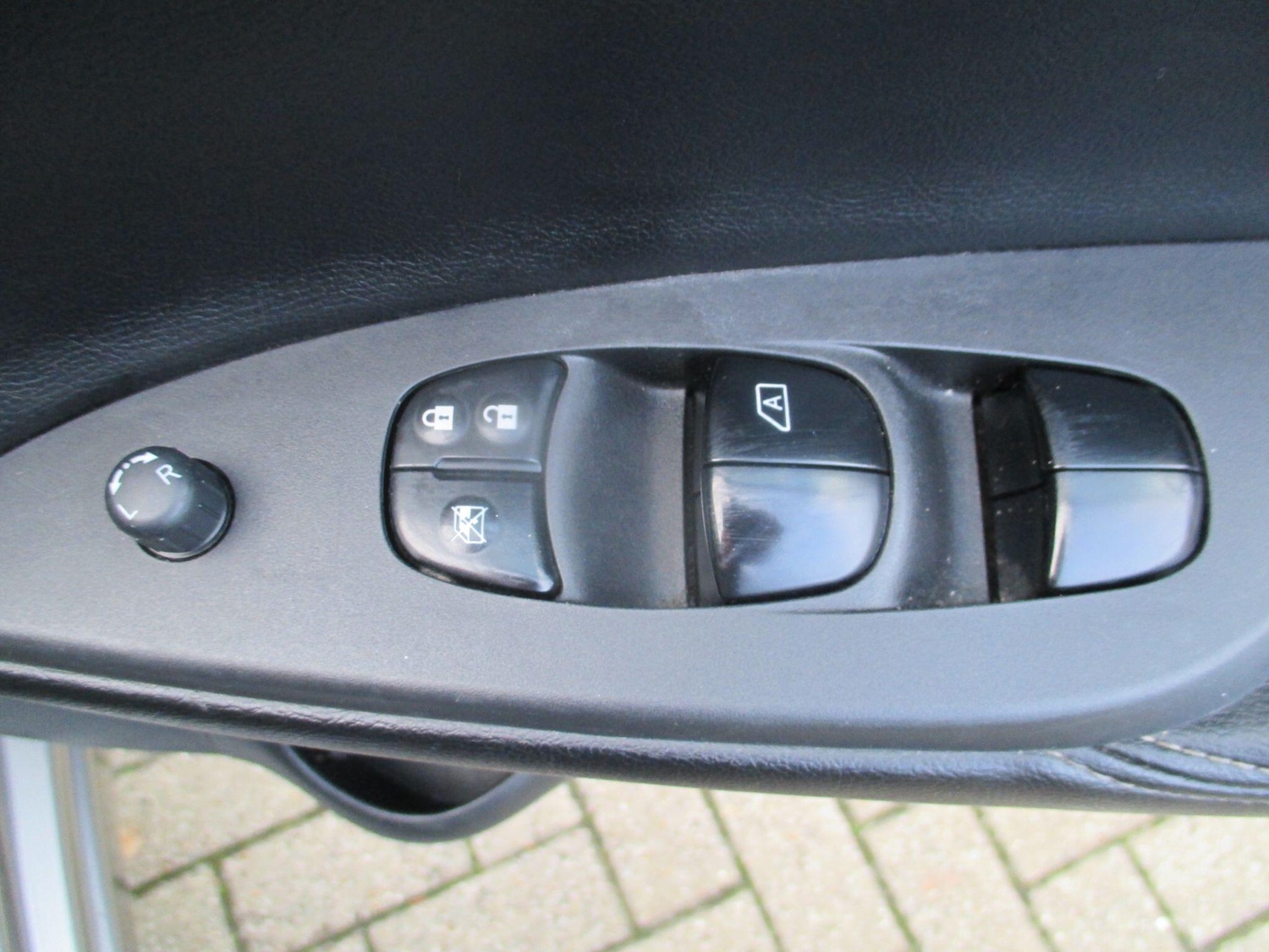 Used Nissan Pulsar 2016 for sale - 76422875: Photo 47